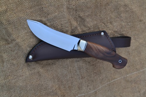 Нож Скинер 2 - сталь К340, мельхиоровое литьё, фибра, корень ореха.